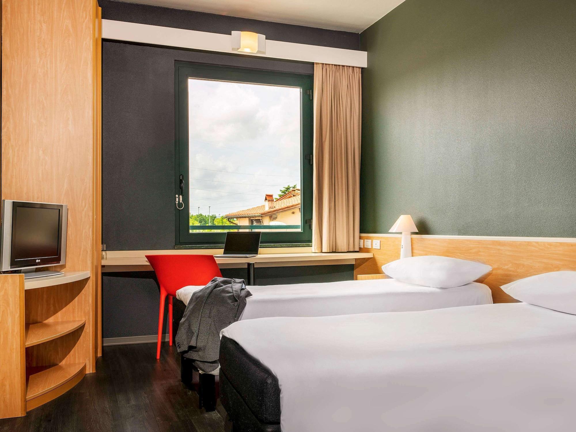 Hotel Ibis Firenze Prato Est Campi Bisenzio Ngoại thất bức ảnh