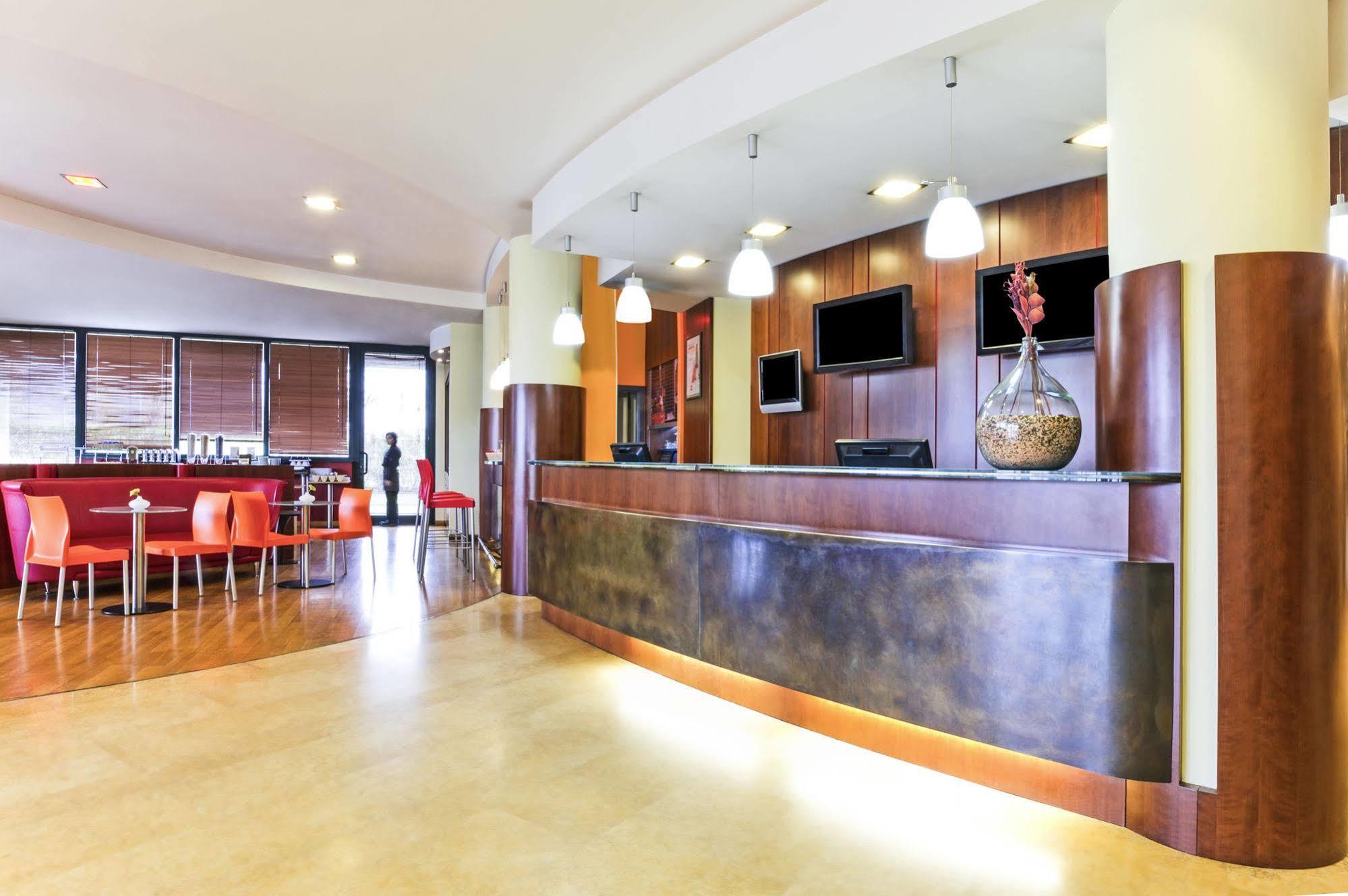 Hotel Ibis Firenze Prato Est Campi Bisenzio Ngoại thất bức ảnh